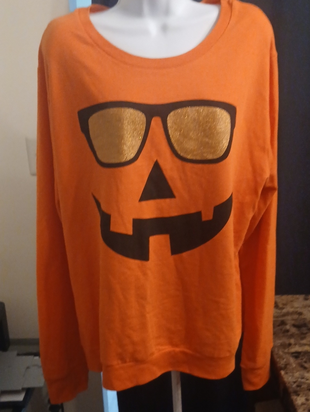 🎃Orange Pumpkin Face 👻Graphic Sweatshirt🎃